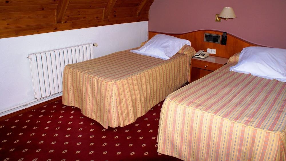 Hotel Edelweiss Arties Luaran gambar