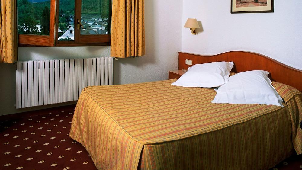 Hotel Edelweiss Arties Luaran gambar