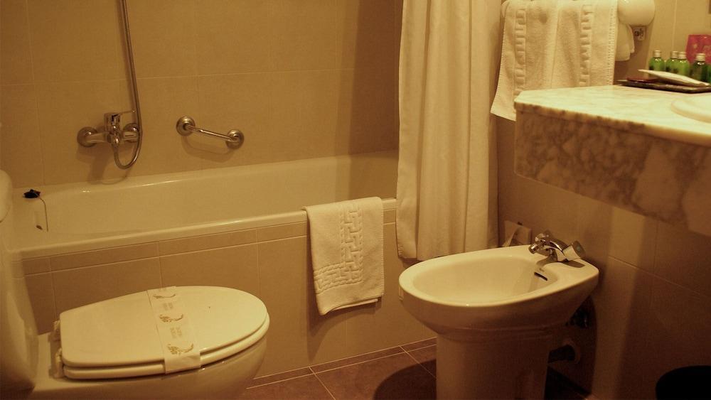 Hotel Edelweiss Arties Luaran gambar
