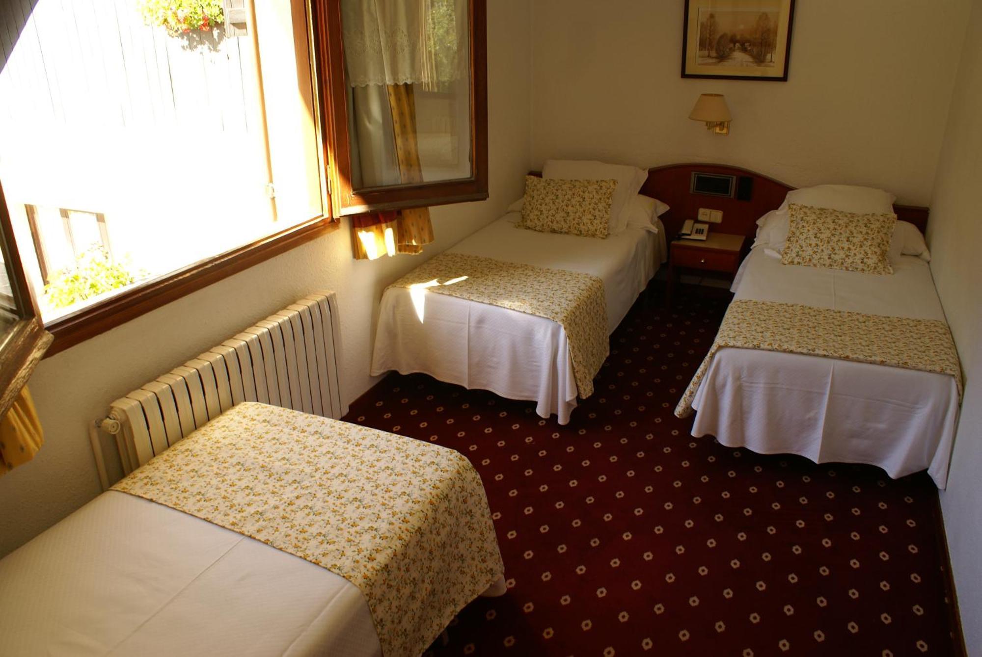 Hotel Edelweiss Arties Luaran gambar