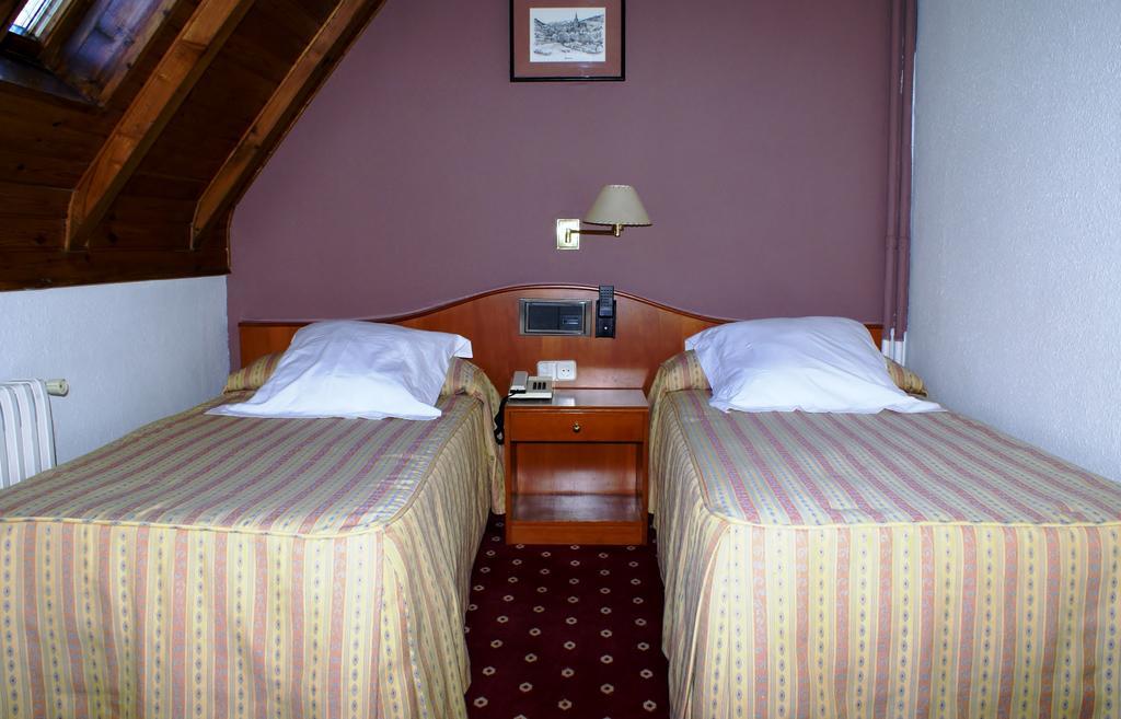 Hotel Edelweiss Arties Luaran gambar